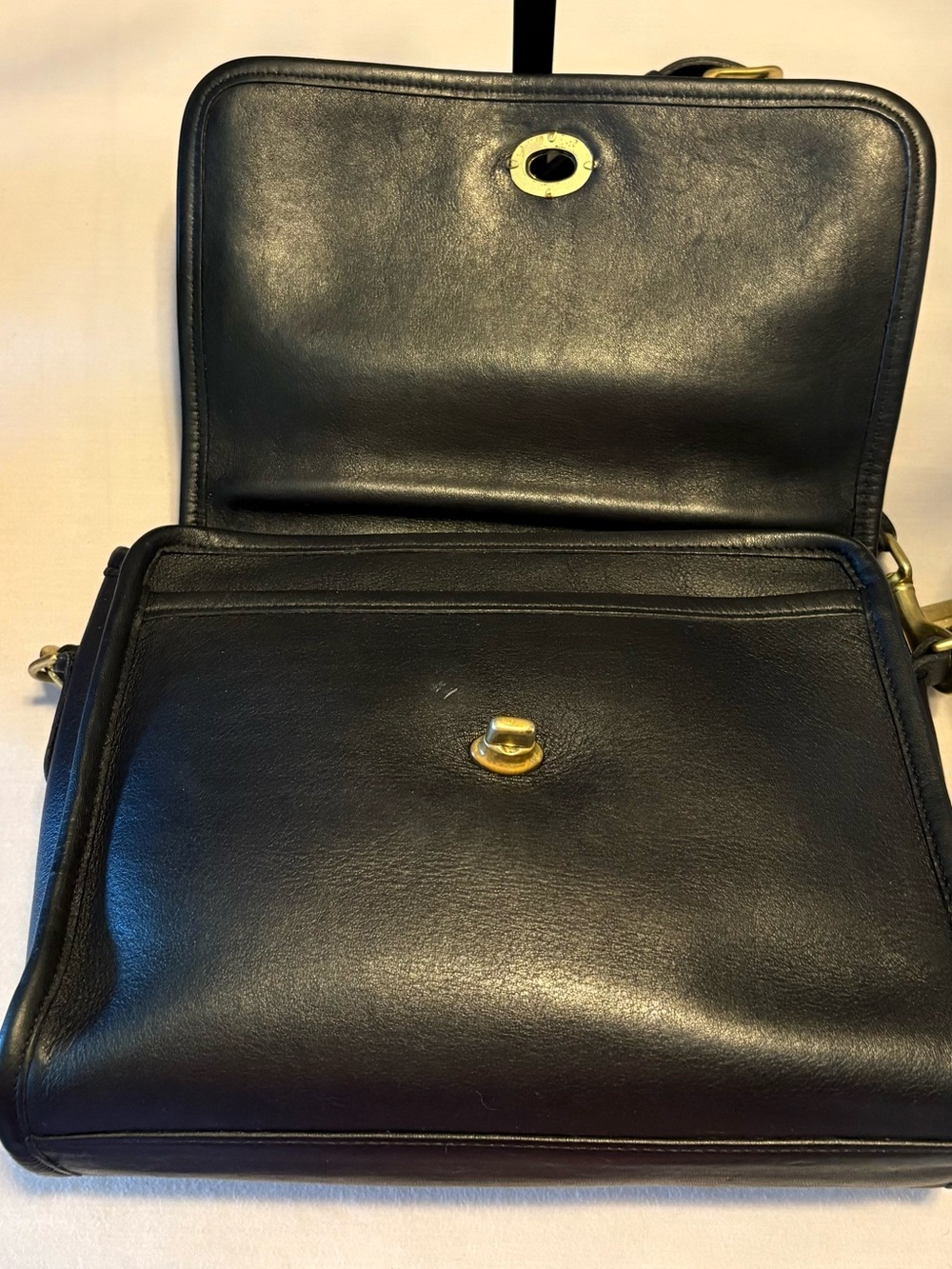 Coach Vintage 1991 Court Bag - Picture 10 of 14